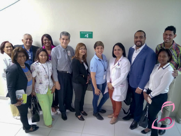 Maternidad la Altagracia Recibe visita comisión hospital Juan Pablo Pina para compartir Buenas Prácticas y Experiencias.