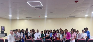 Maternidad la Altagracia agasaja secretarias en su d&iacute;a
