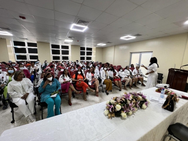 Maternidad la Altagracia celebra D&iacute;a Internacional de la mujer con conferencia &ldquo;Ser Mujer&rdquo;