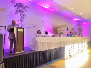 Maternidad Nuestra Se&ntilde;ora de la Altagracia grad&uacute;a 48 nuevos especialistas en 5 especialidades m&eacute;dicas.