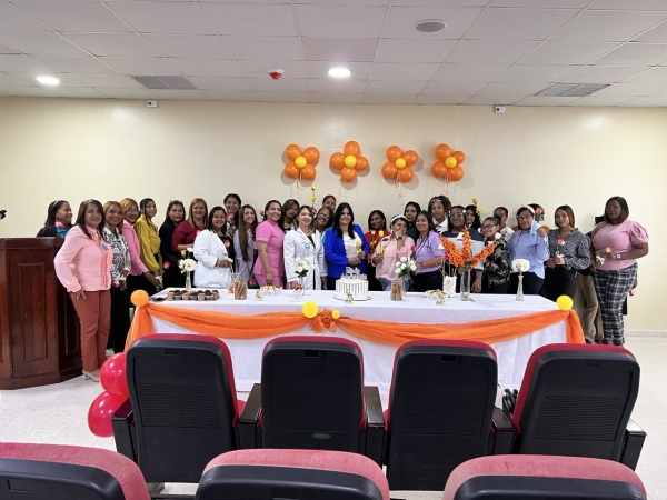 Maternidad la Altagracia celebra D&iacute;a de las secretarias
