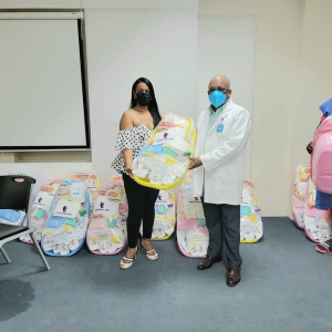Usuarias embarazadas del Hospital Maternidad Nuestra Se&ntilde;ora de la Altagracia fueron beneficiadas con canastillas.