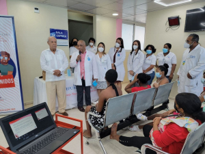 Consejo Nacional de Poblaci&oacute;n y Familia imparte charlas adolescentes embarazadas sobre c&oacute;mo prevenir un segundo embarazo no planificado.