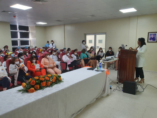 Maternidad la Altagracia conmemora D&iacute;a Internacional de la mujer con conferencia &ldquo;Ser Mujer&rdquo;.